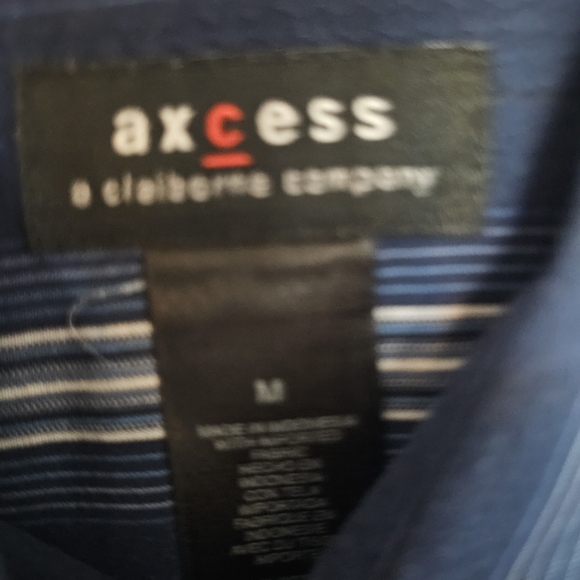 Vintage Mens Long Sleeved Blue striped button down dress shirt wrinkle free - Picture 3 of 3